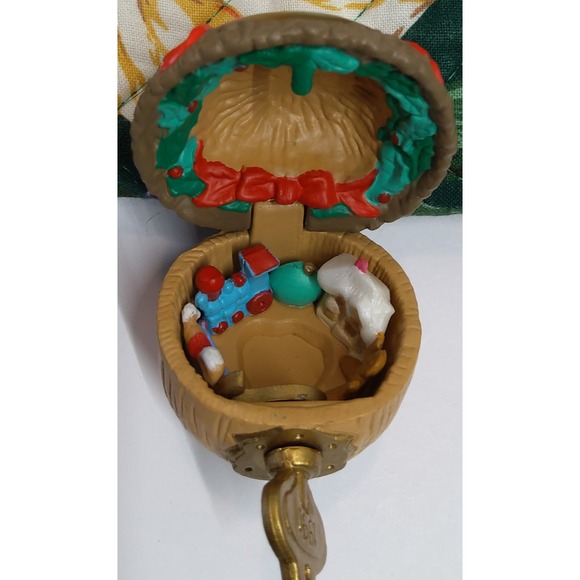 1991 Hallmark Keepsake Ornament Collector's Club Hidden Treasure Squirrel Acorn - Picture 6 of 11